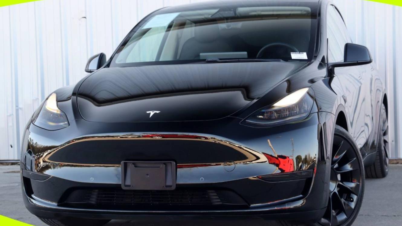 TESLA MODEL Y 2021 5YJYGDEE6MF068384 image